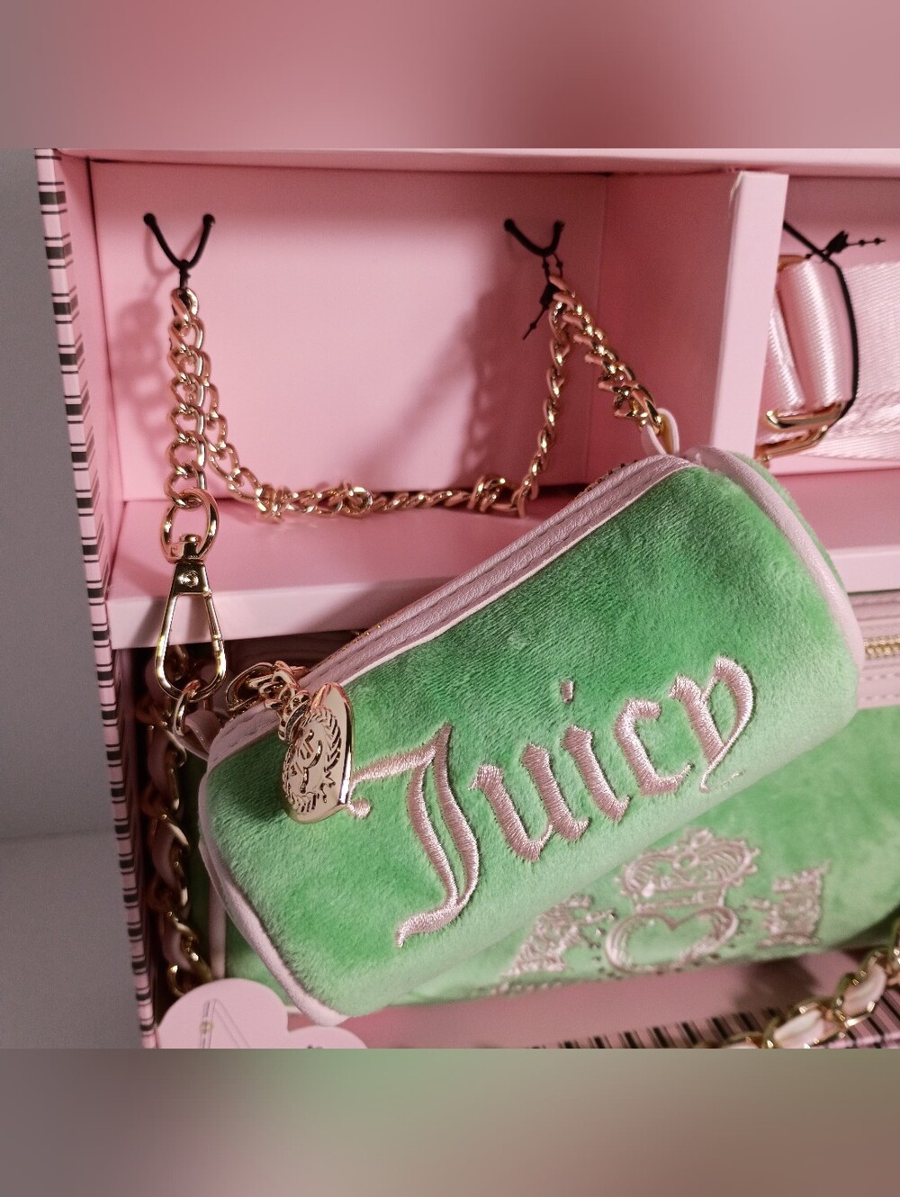 Juicy Couture Exclusive Heritage Green Velvet Chain-Handle Shoulder Bag Set - Picture 4 of 10